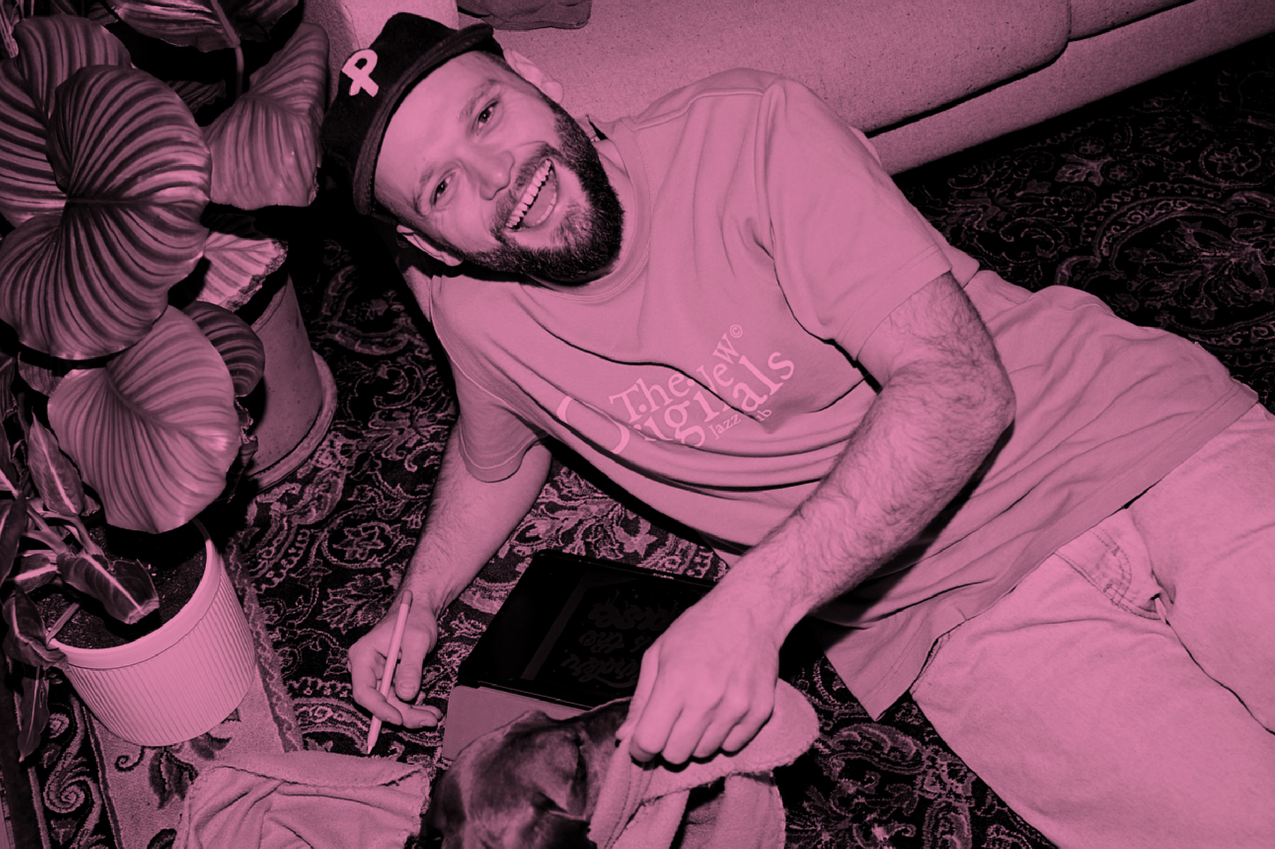 Fresh Graphics and Handmade Energy: Interview with Lennert Stok